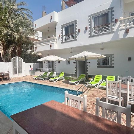 Moon House Of Luxor Apartment Luaran gambar