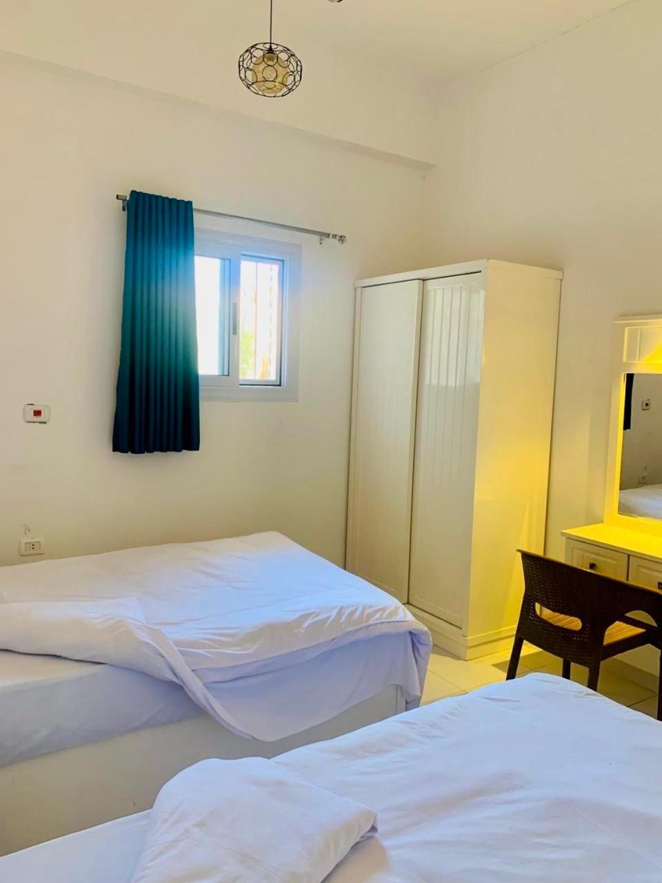 Moon House Of Luxor Apartment Luaran gambar