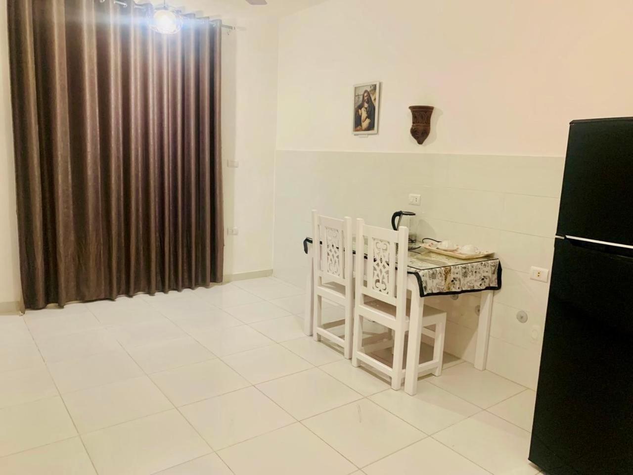 Moon House Of Luxor Apartment Luaran gambar