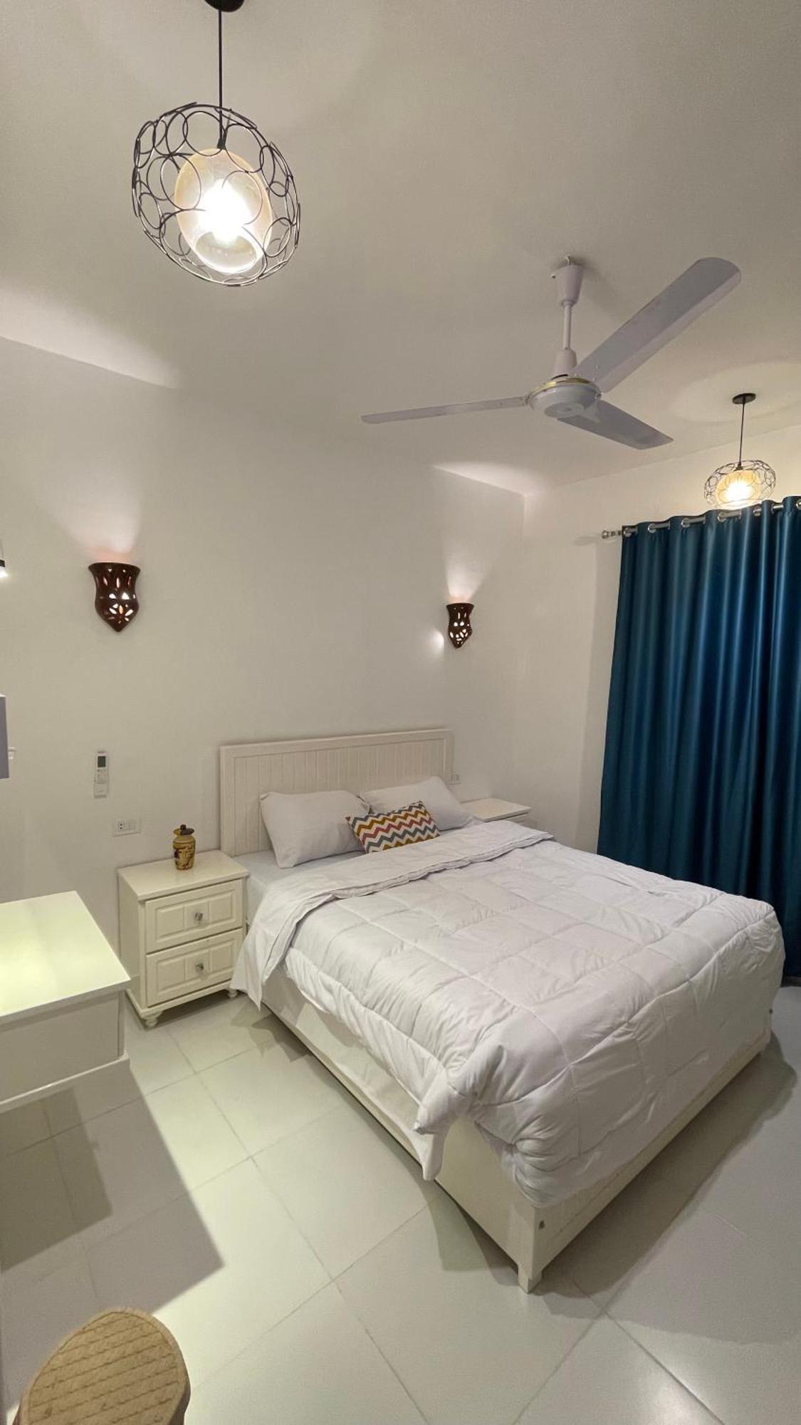 Moon House Of Luxor Apartment Luaran gambar