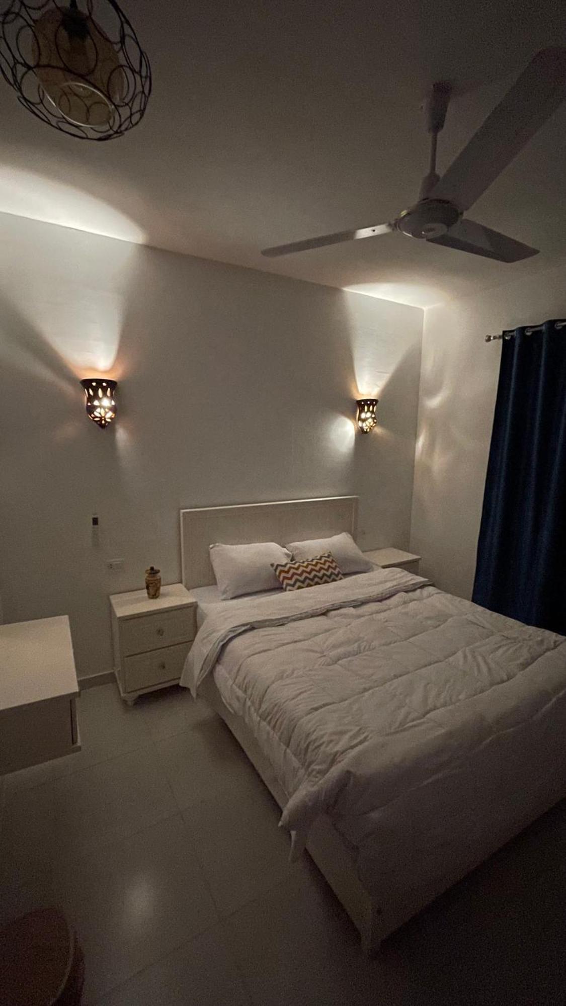 Moon House Of Luxor Apartment Luaran gambar