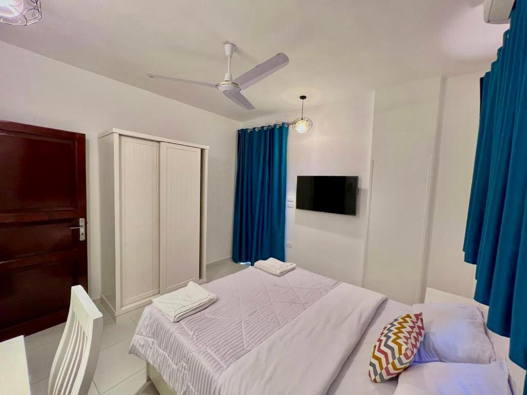Moon House Of Luxor Apartment Luaran gambar