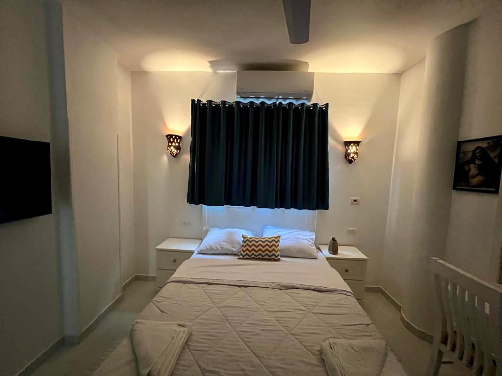 Moon House Of Luxor Apartment Luaran gambar