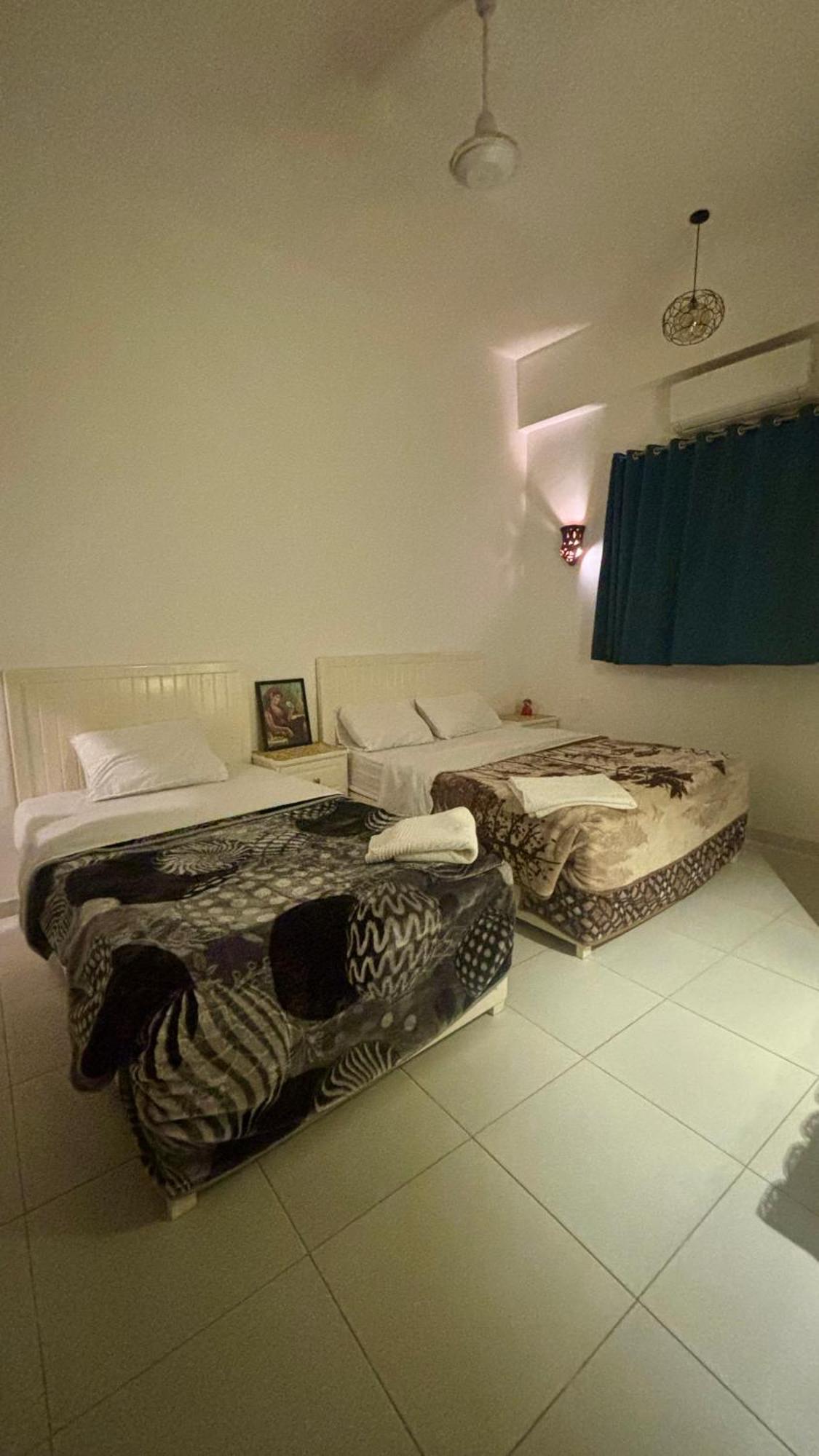 Moon House Of Luxor Apartment Luaran gambar